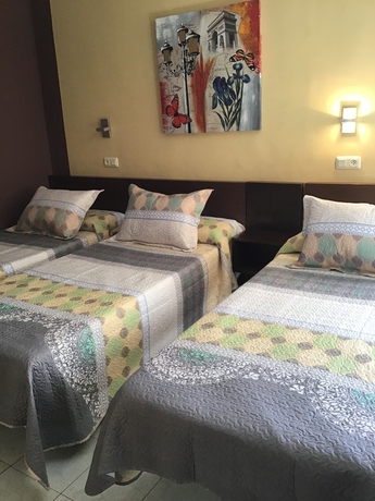 Imagen de la habitación del Hotel Ampuria Inn. Foto 14