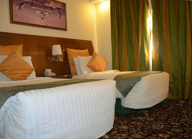 Imagen de la habitación del Hotel Amra Palace International. Foto 15