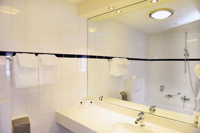 Imagen de la habitación del Hotel Amrâth Ducasque. Foto 16