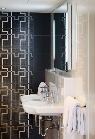 Imagen de la habitación del Hotel Amrâth Ducasque. Foto 17