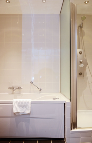 Imagen de la habitación del Hotel Amrâth Grand De L'empereur. Foto 3