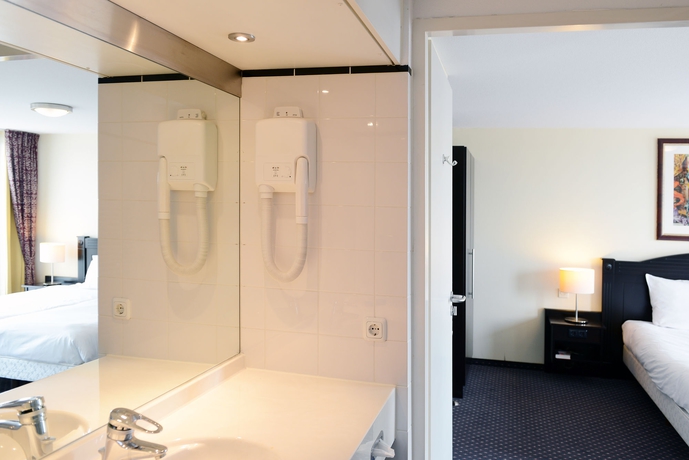 Imagen de la habitación del Hotel Amrâth Grand De L'empereur. Foto 8