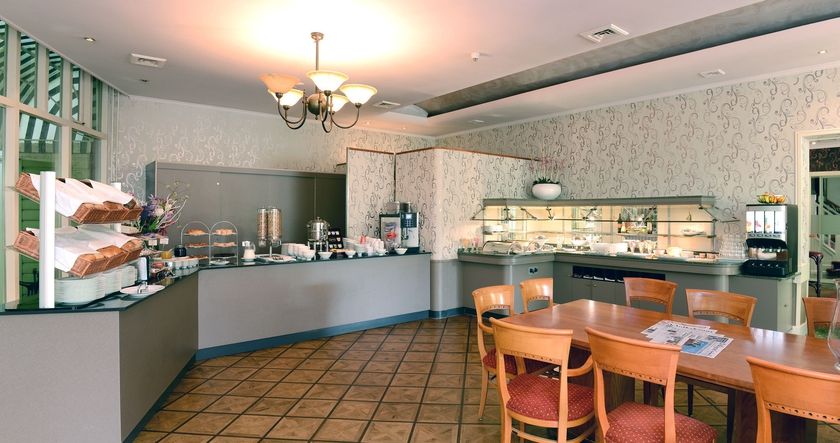 Imagen del bar/restaurante del Hotel Amrâth Lapershoek Arenapark. Foto 2