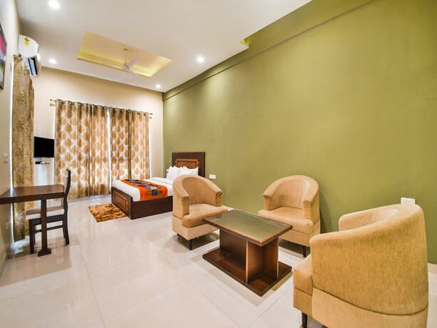 Imagen de la habitación del Hotel Amrit Manthan. Foto 25
