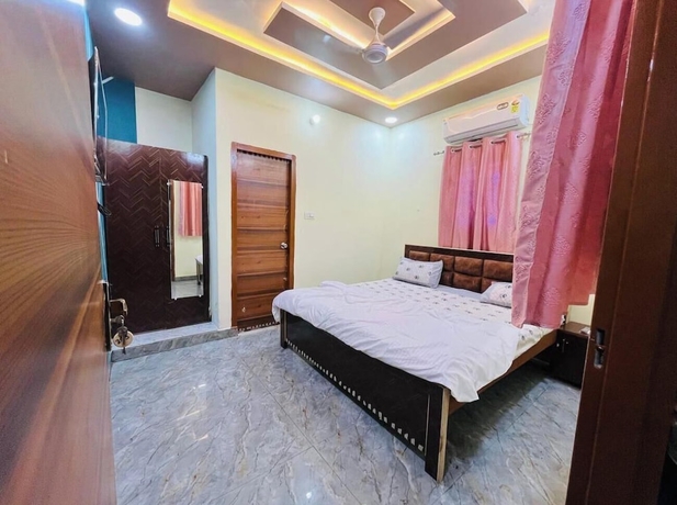 Imagen de la habitación del Hotel Amrit Residency, Mathura. Foto 7