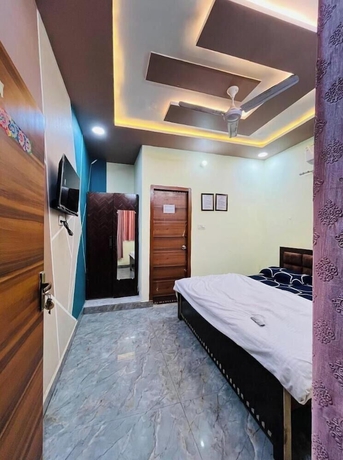 Imagen de la habitación del Hotel Amrit Residency, Mathura. Foto 7