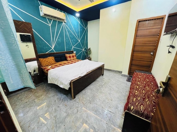 Imagen de la habitación del Hotel Amrit Residency, Mathura. Foto 12
