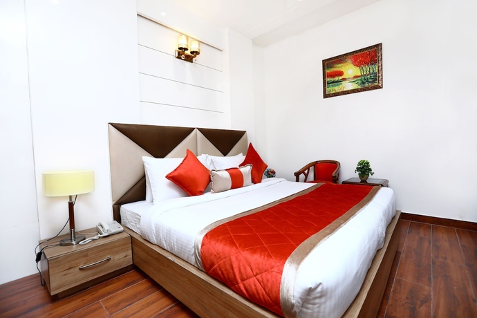Imagen de la habitación del Hotel Amritsar Grand. Foto 3
