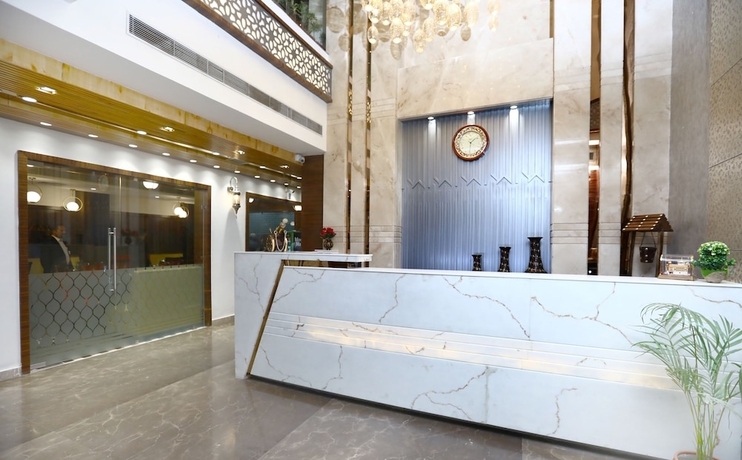 Imagen de los interiores del Hotel Amritsar Grand. Foto 18