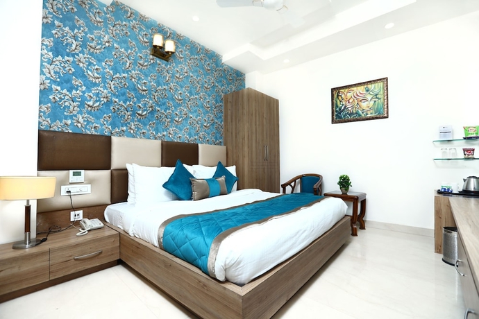 Imagen de la habitación del Hotel Amritsar Grand. Foto 6