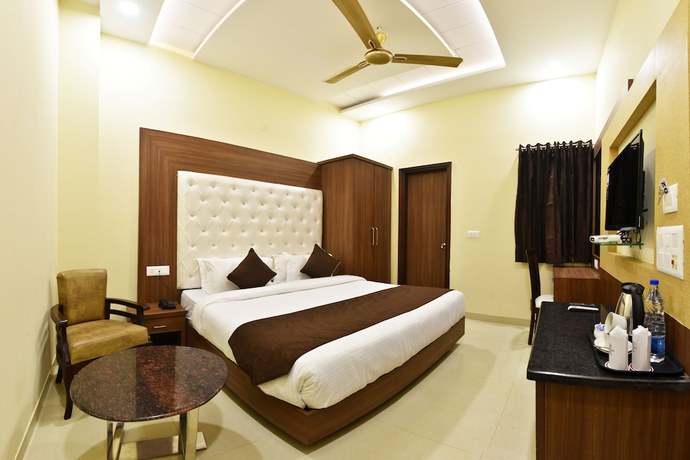 Imagen de la habitación del Hotel Amritsar International. Foto 13