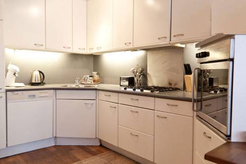 Imagen de la habitación del Hotel Amsterdam Central. Foto 8