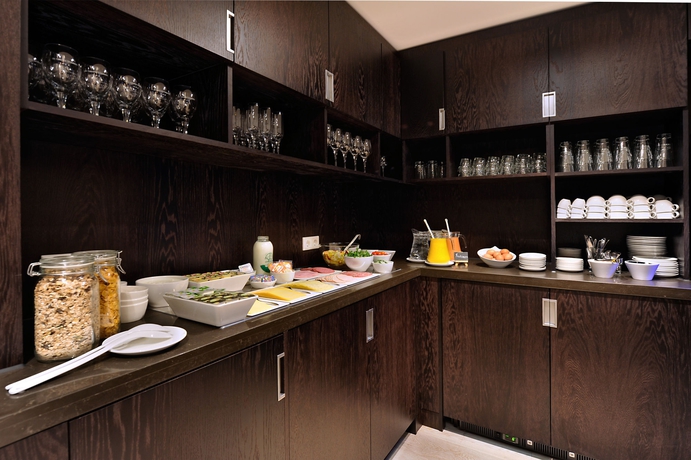 Imagen del bar/restaurante del Hotel Amsterdam Forest. Foto 10