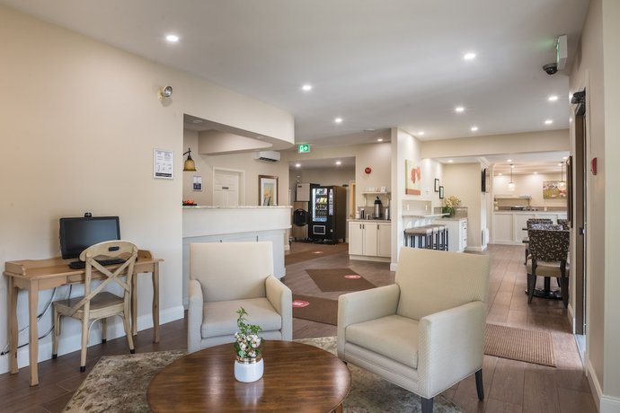 Imagen de los interiores del Hotel Amsterdam Inn and Suites Sussex. Foto 19