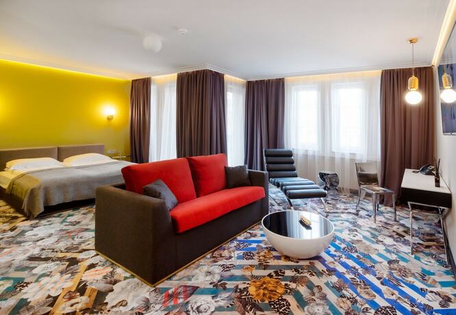 Imagen de la habitación del Hotel Amsterdam Plaza. Foto 16