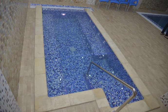 Imagen de la piscina del Hotel Amsterdam, Rouiba. Foto 20