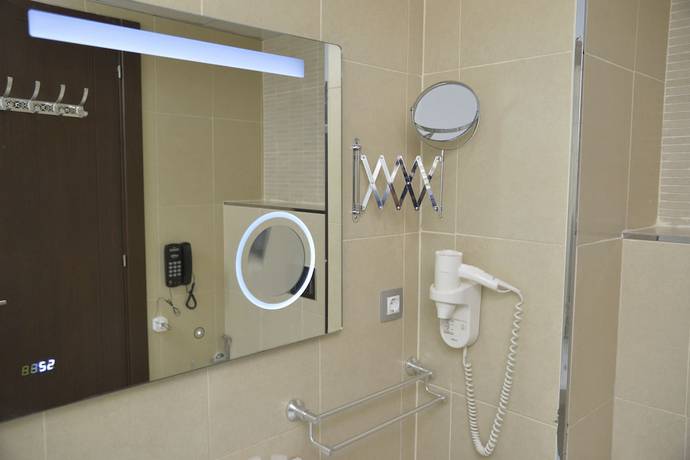 Imagen de la habitación del Hotel Amsterdam, Rouiba. Foto 9