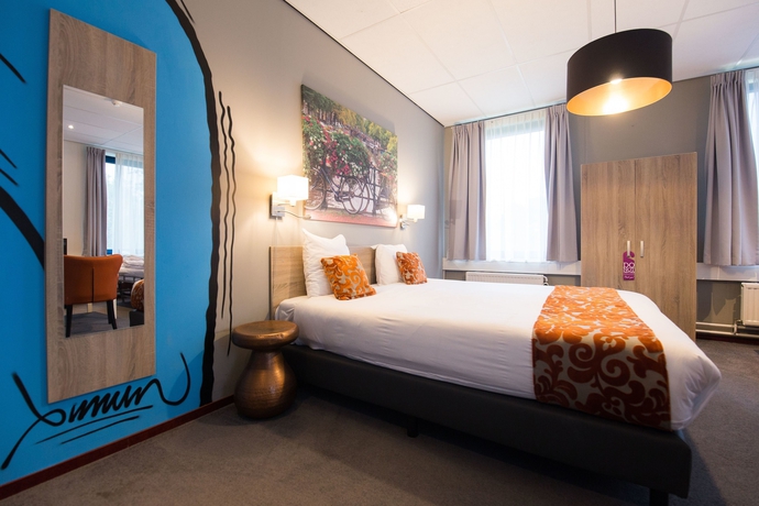 Imagen de la habitación del Hotel Amsterdam Teleport. Foto 7