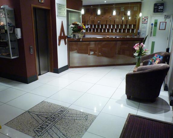 Imagen general del Hotel Amsterdam and A Bar. Foto 3