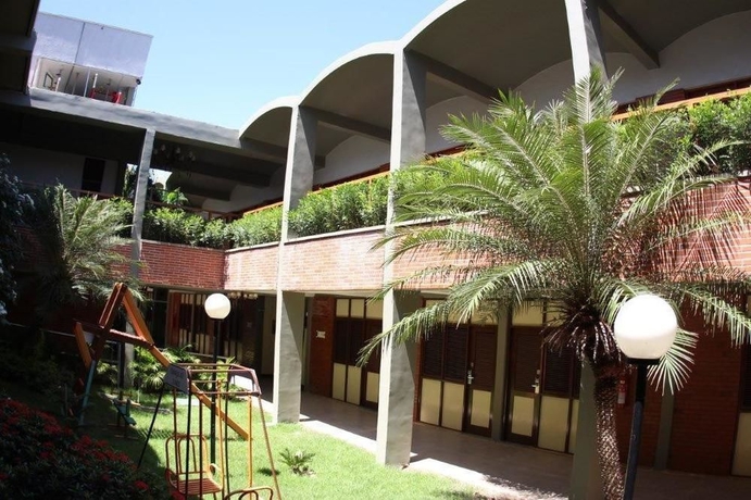 Imagen de los exteriores del Hotel Amuarama. Foto 9