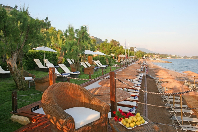 Imagen de los exteriores del Hotel Amus & Spa. Foto 9