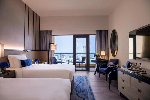 Imagen de la habitación del Hotel Amwaj Rotana-Jumeirah Beach. Foto 25