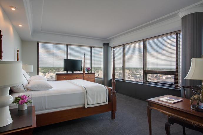 Imagen de la habitación del Hotel Amway Grand Plaza, Curio Collection By Hilton. Foto 7