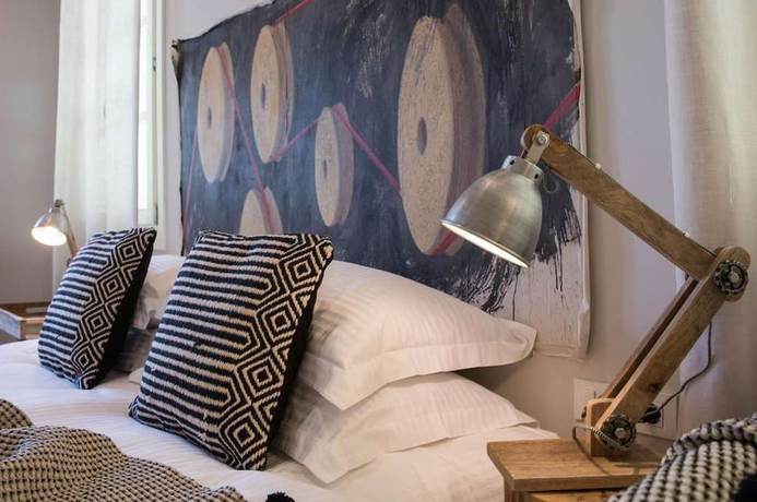 Imagen de la habitación del Hotel Amymone Suites. Foto 8