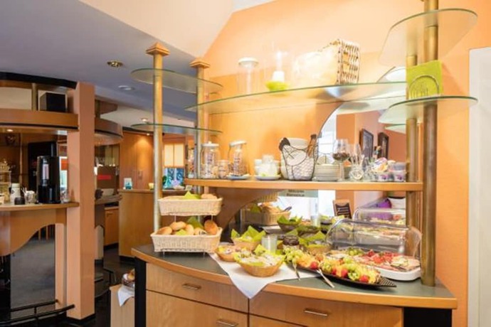 Imagen del bar/restaurante del Hotel An Der Stadtmauer, M&uuml;hlhausen. Foto 3