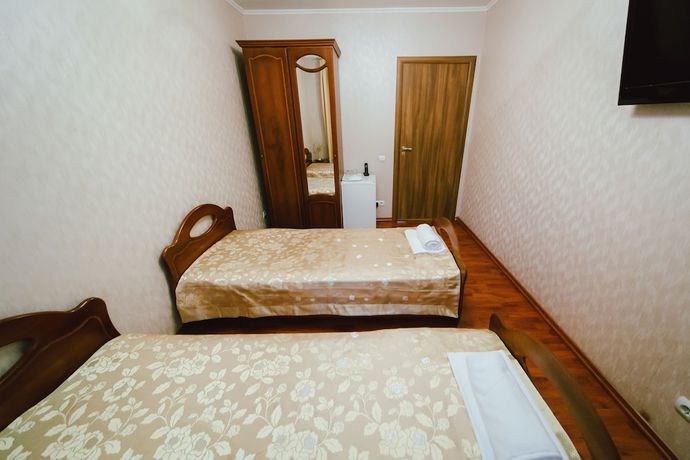 Imagen de la habitación del Hotel AnRi. Foto 9