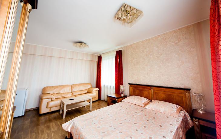 Imagen de la habitación del Hotel AnRi. Foto 13