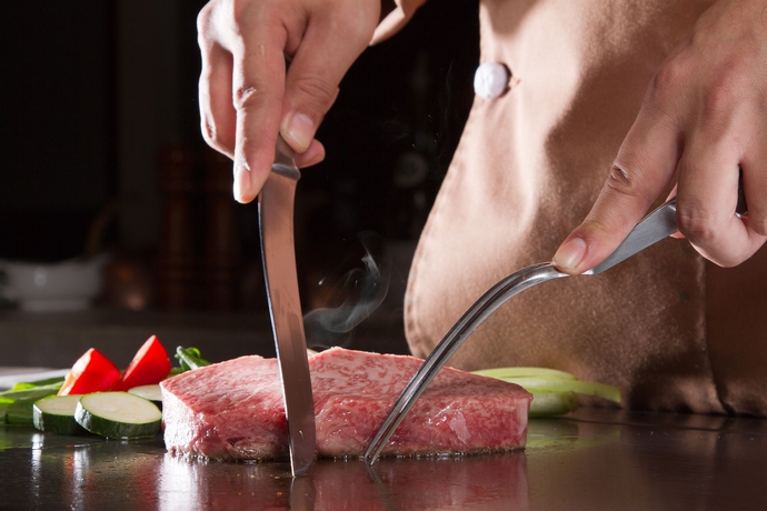 Imagen del bar/restaurante del Hotel Ana Crowne Plaza Ube, An Ihg. Foto 8