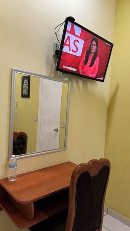 Imagen de la habitación del Hotel Ana Isabel, Zamora de Hidalgo. Foto 12