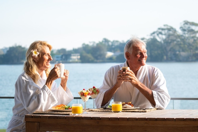 Imagen del bar/restaurante del Hotel Ana Mandara Luxury Bed and Breakfast. Foto 3