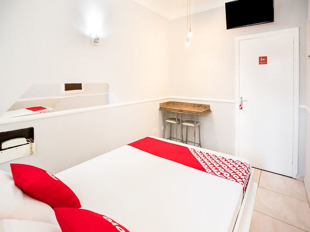 Imagen de la habitación del Hotel An&aacute;lia Franco. Foto 8