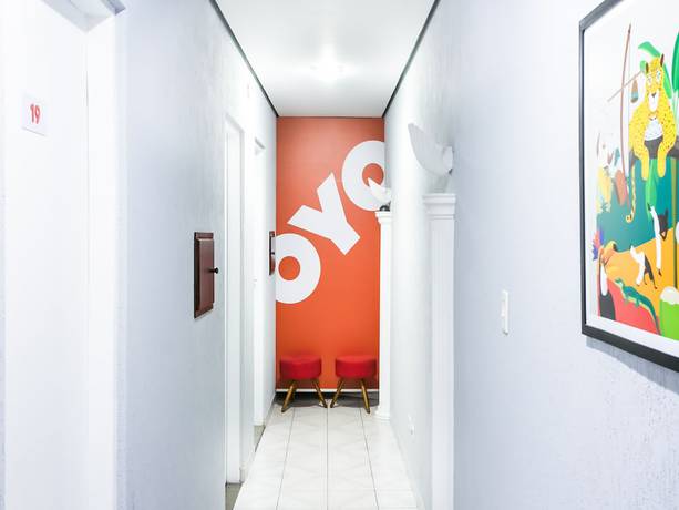 Imagen de los interiores del Hotel An&aacute;lia Franco. Foto 19