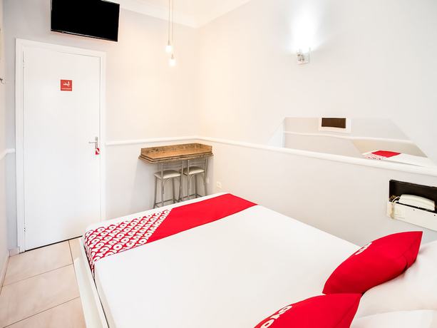 Imagen de la habitación del Hotel An&aacute;lia Franco. Foto 15