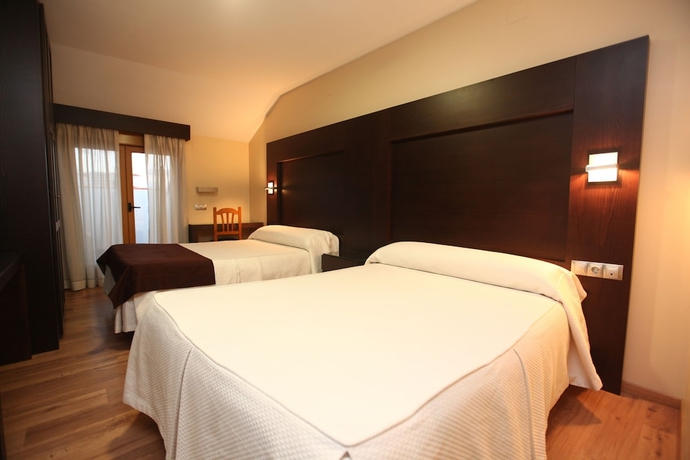 Imagen de la habitación del Hotel Anabel Baza. Foto 5