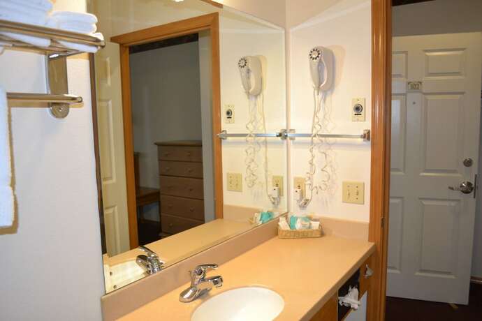 Imagen de la habitación del Hotel Anaco Bay Inn. Foto 17