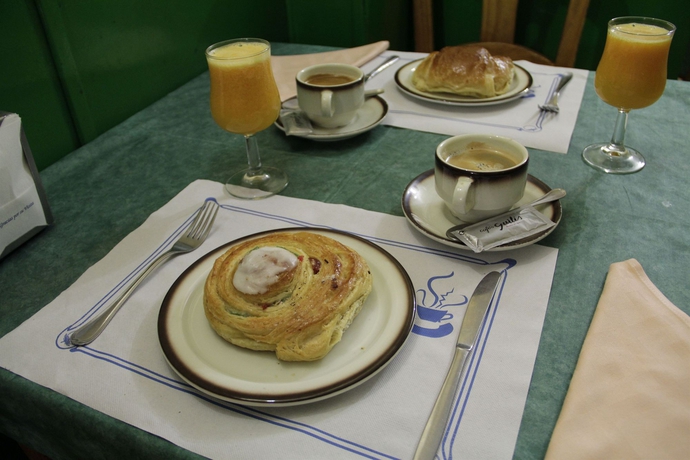 Imagen del bar/restaurante del Hotel Anaco. Foto 2