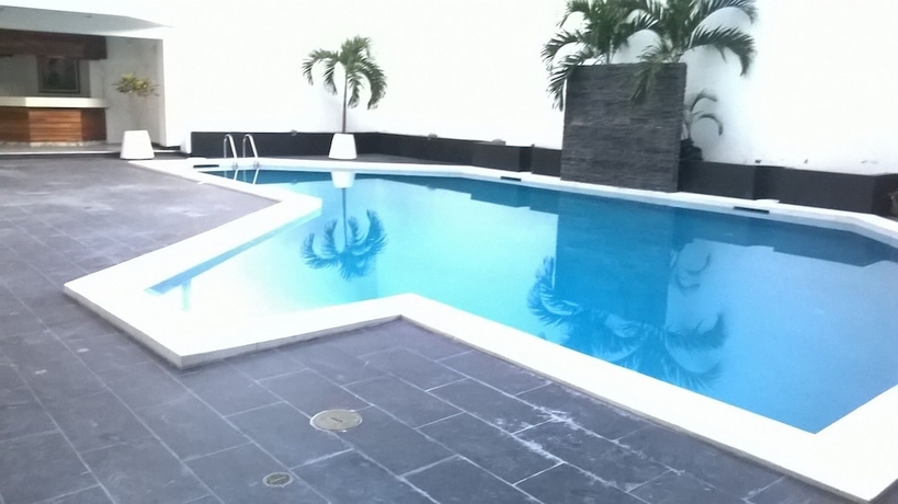 Imagen de la piscina del Hotel Anaconda, Iquitos. Foto 16