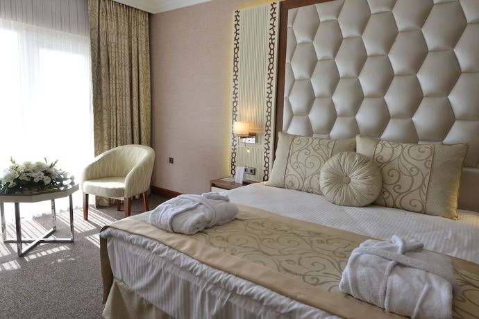 Imagen de la habitación del Hotel Anadolu Esenboga Termal. Foto 3