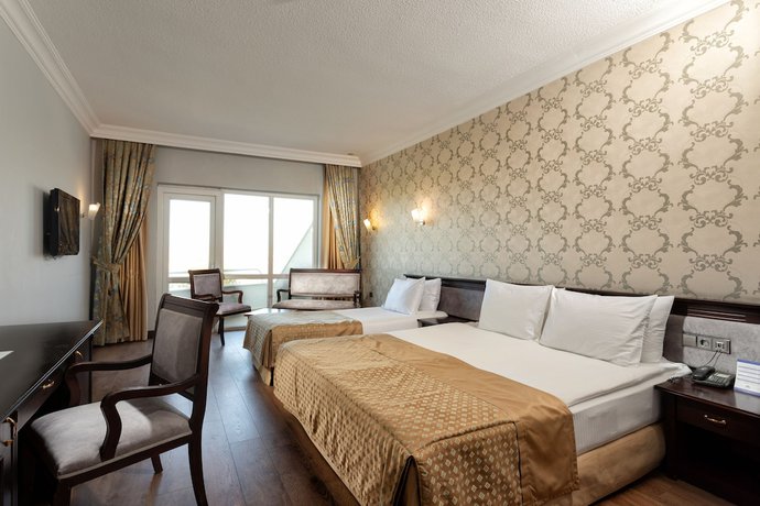 Imagen de la habitación del Hotel Anadolu Esenboga Termal. Foto 4