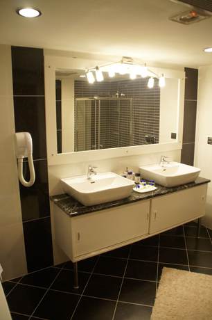 Imagen de la habitación del Hotel Anadolu Esenboga Termal. Foto 15