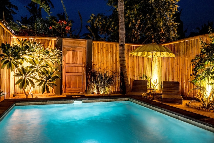 Imagen de la piscina del Hotel Anahata - Tropical Private Villas Gili Air. Foto 18