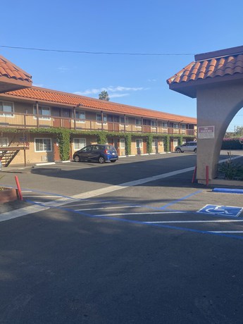 Imagen general del Hotel Anaheim Astoria Inn And Suites. Foto 2