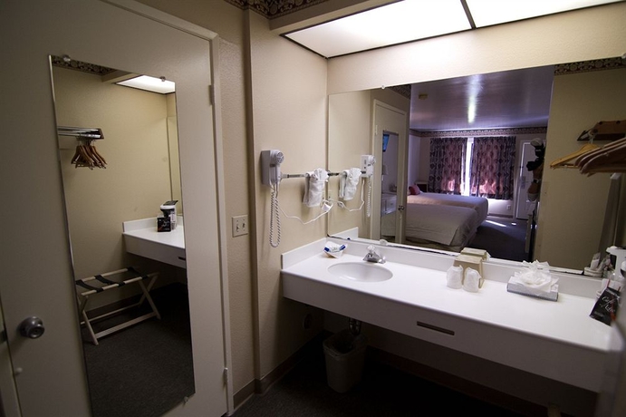 Imagen de la habitación del Hotel Anaheim Carriage Inn. Foto 5