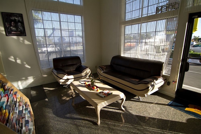 Imagen de los interiores del Hotel Anaheim Carriage Inn. Foto 16