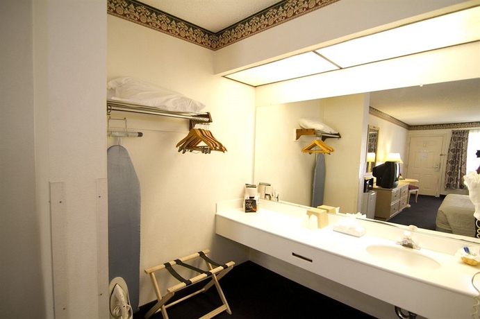 Imagen de la habitación del Hotel Anaheim Carriage Inn. Foto 12