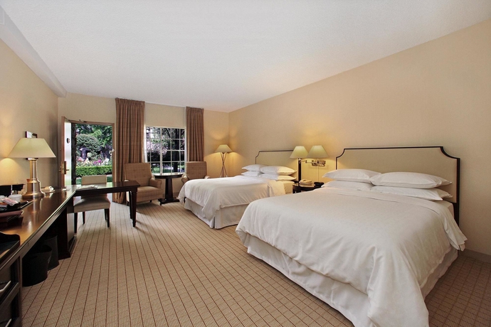 Imagen de la habitación del Hotel Anaheim Majestic Garden. Foto 6